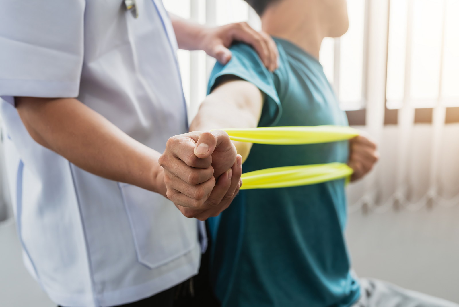 Kineziološka obravnava / Individualno vodena rehabilitacija Aktivna pot do stabilnega in funkcionalnega gibanja