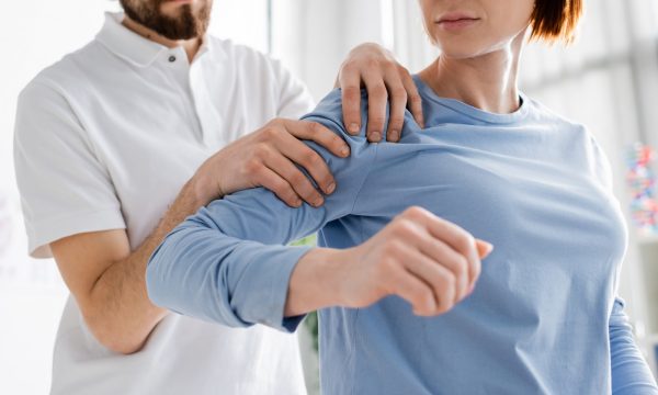 Najpogostejši miti o fizioterapiji – resnice, ki jih morate poznati